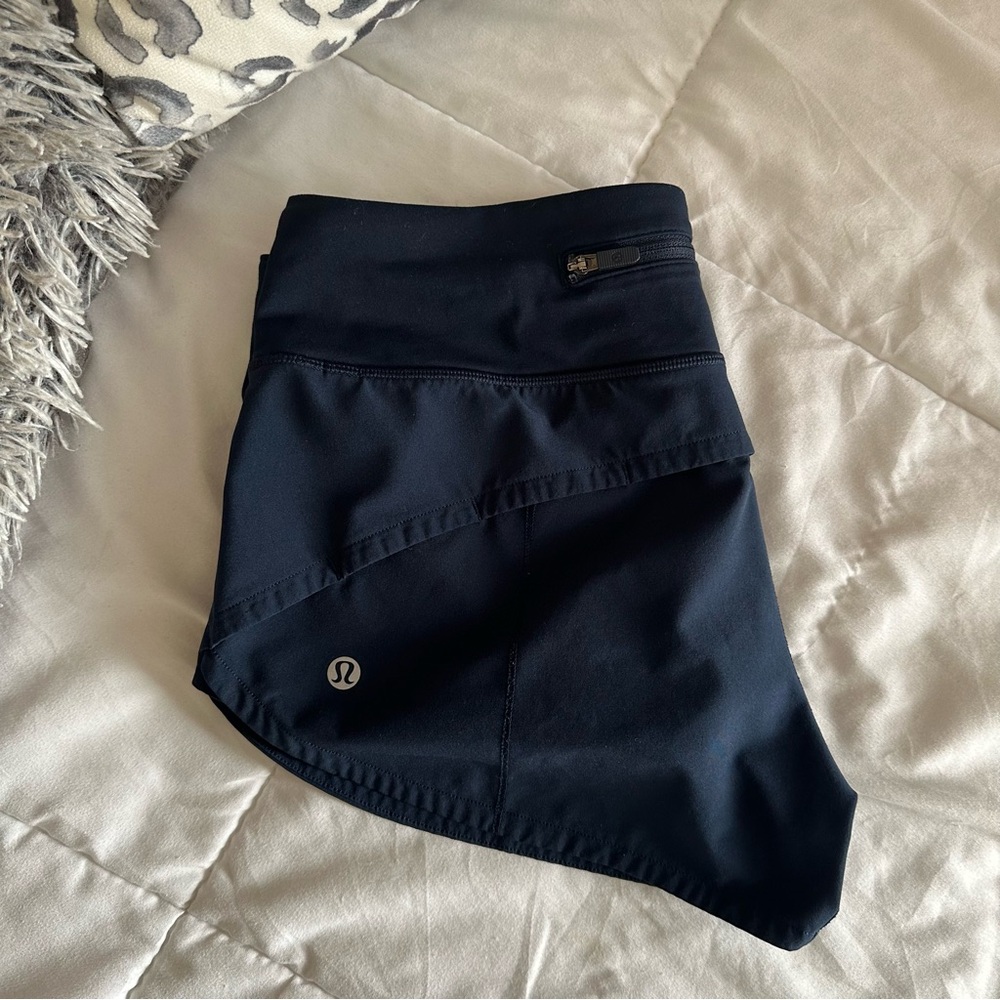 Lululemon Speed Up shorts!!
